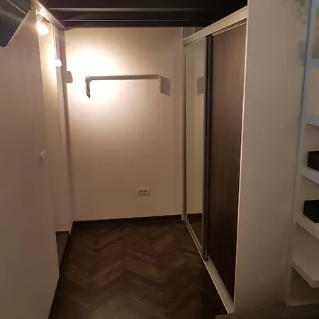 Balkan-inn Parlament Lux Apartment